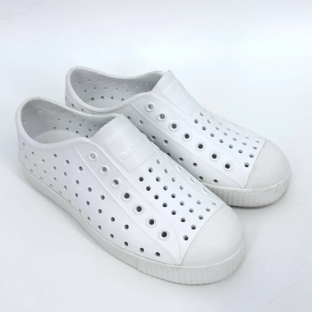 Native Kids White Shoes Sz 1